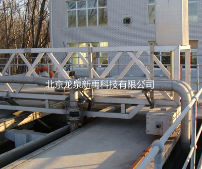 行車式刮泥機(jī)